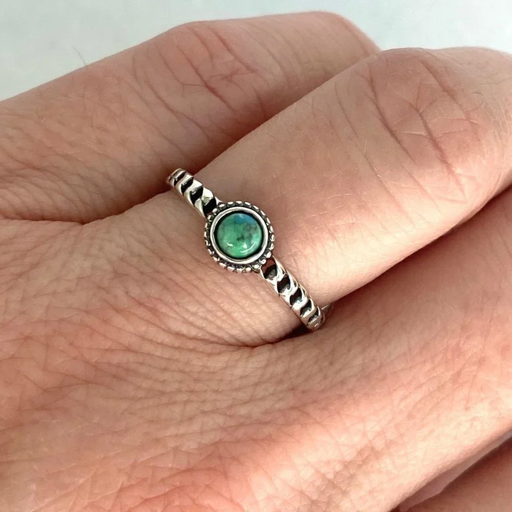 Sterling Silver 925 Dainty Minimalist Round Turquoise Twisted Band Ring Sz 7.25